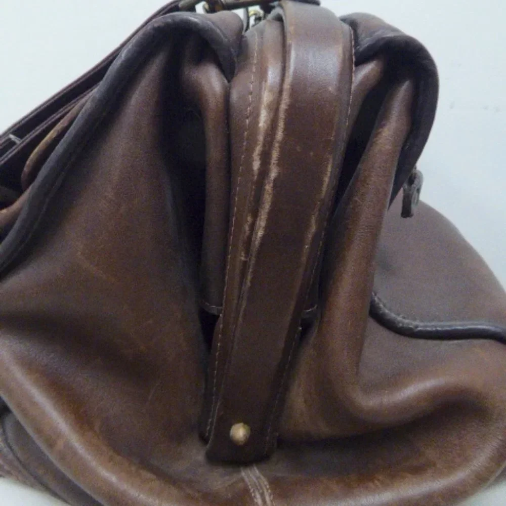 Vintage DILANA LEATHER weekend gym travel BAG suitcase